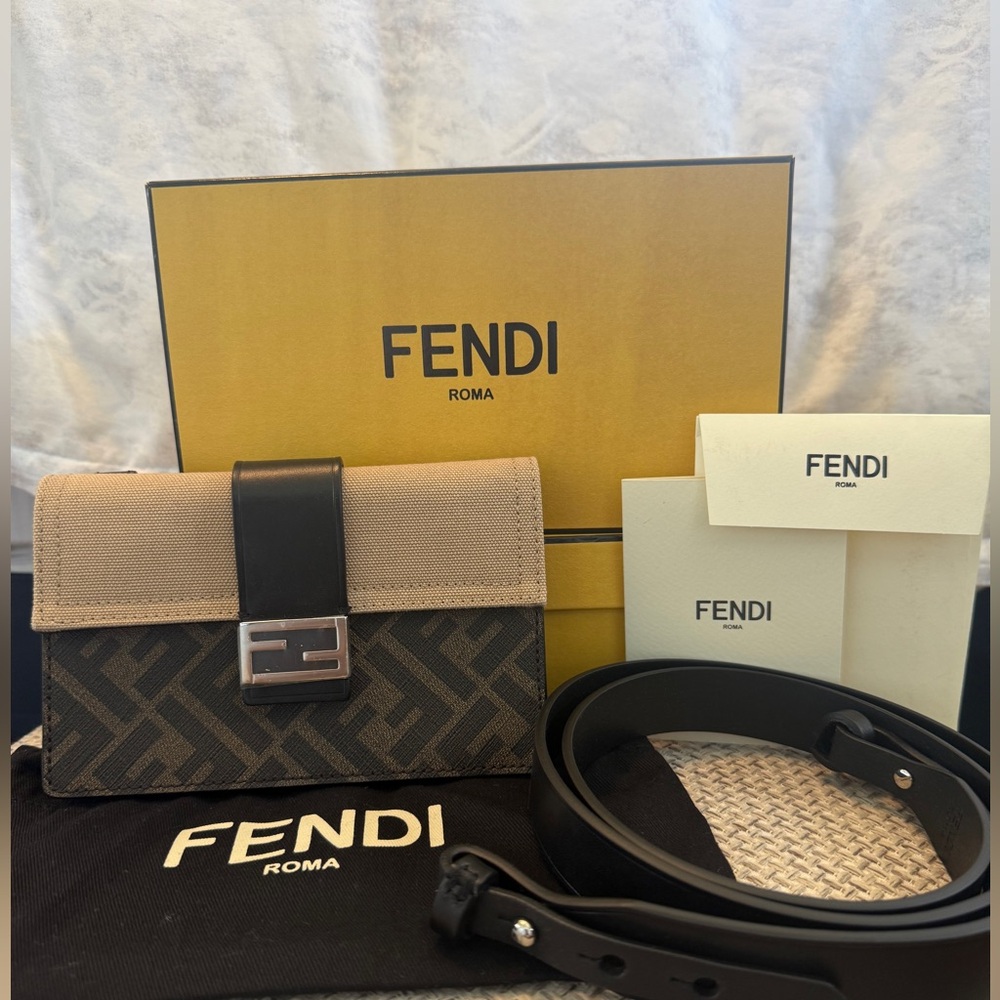 FENDI BAGUETTE POUCH MULTI WEAR FF MOTIF NEW
